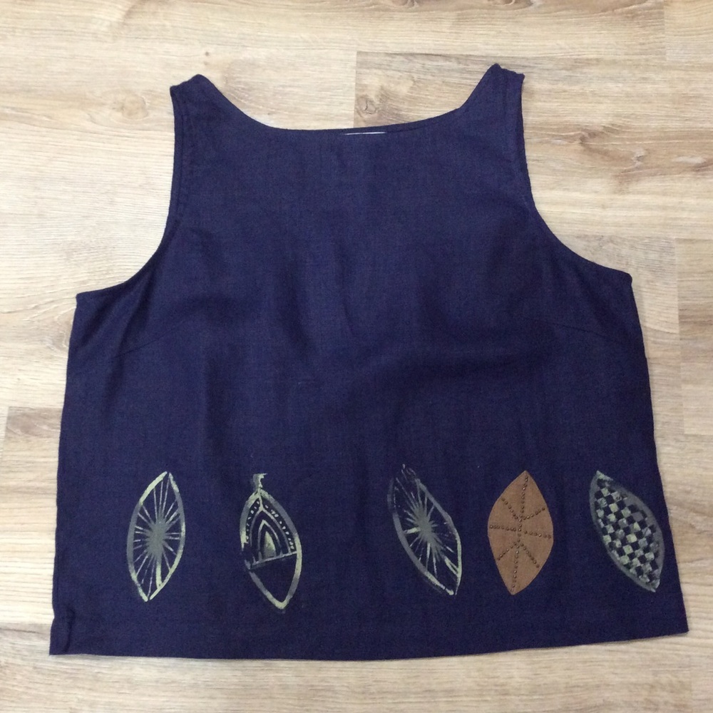 JohnPaulRichard Navy Crop Tank with Leaf Motif